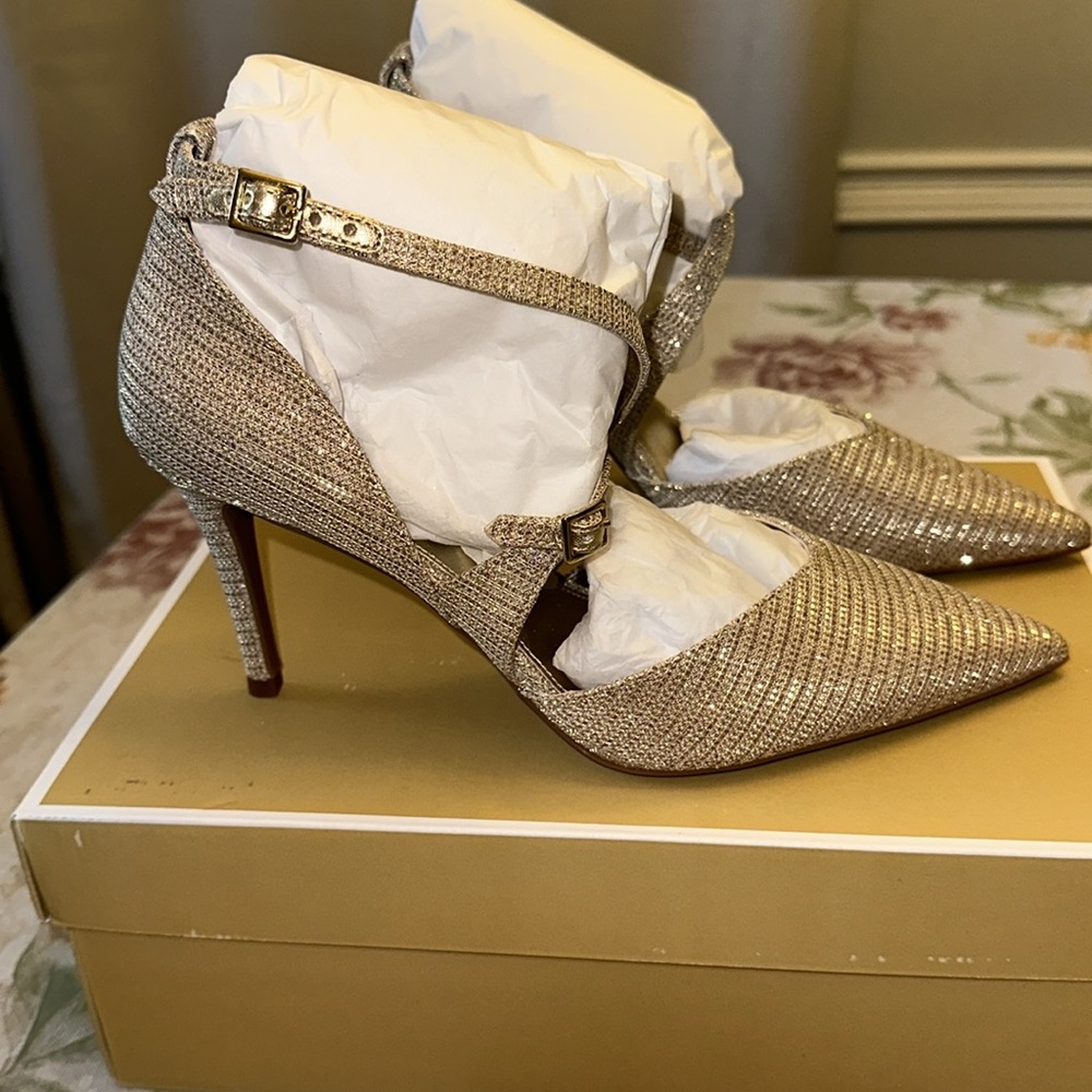Michael kors champagne gold high heel stilettos - Picture 3 of 6